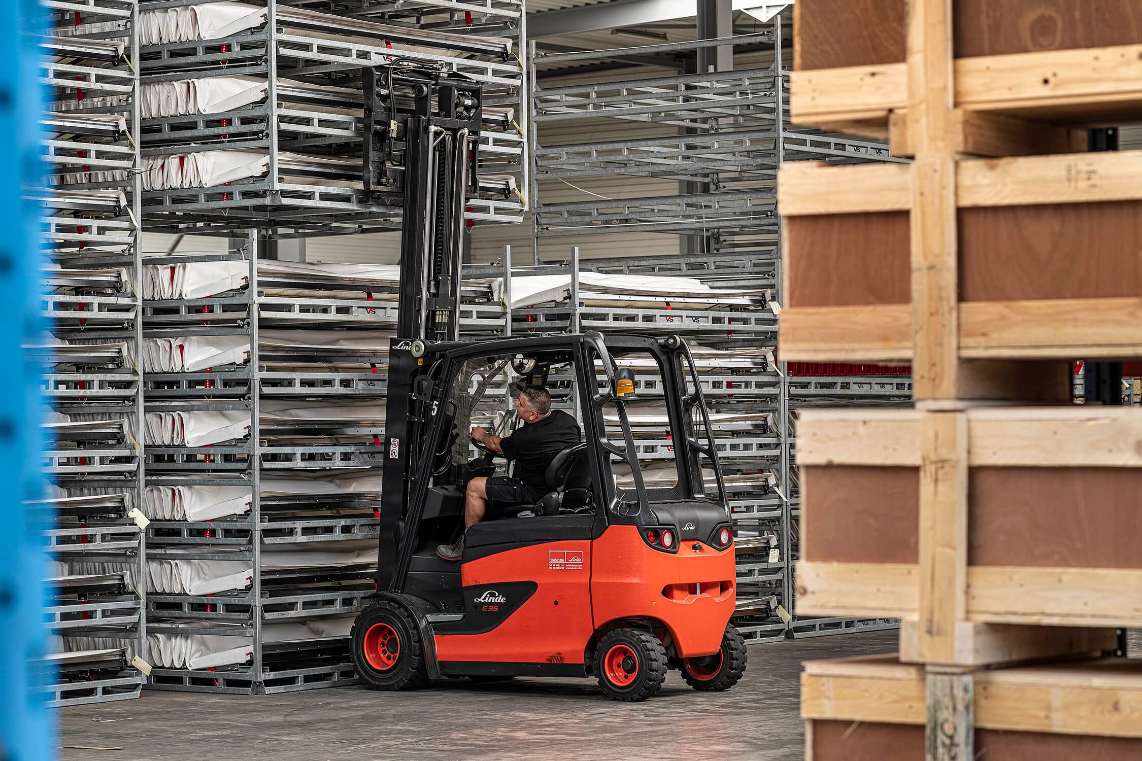 Elektrische occasieheftrucks bij Versus Omega
