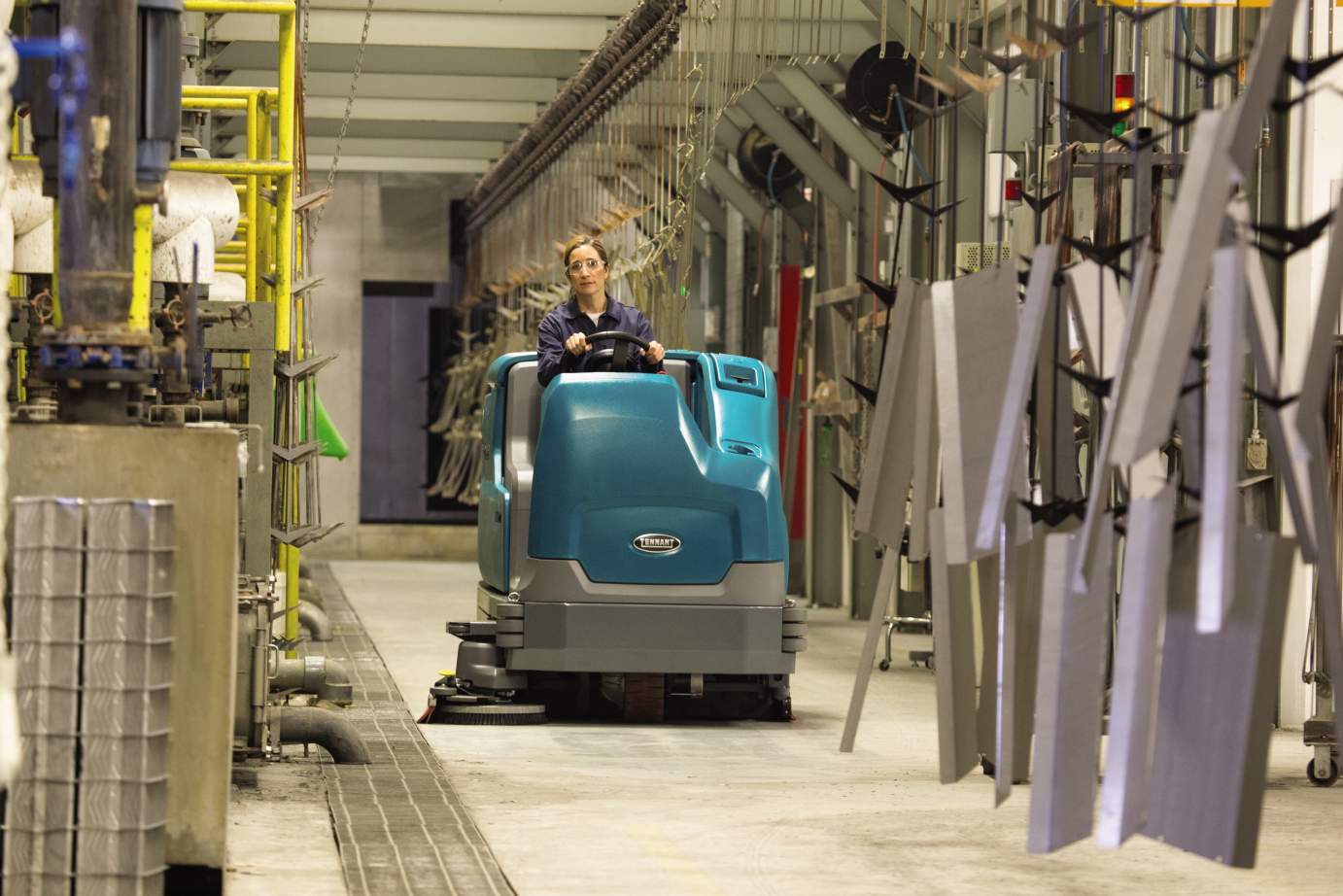 T17 reinigingsmachine met HEPA-filters in stoffige omgeving
