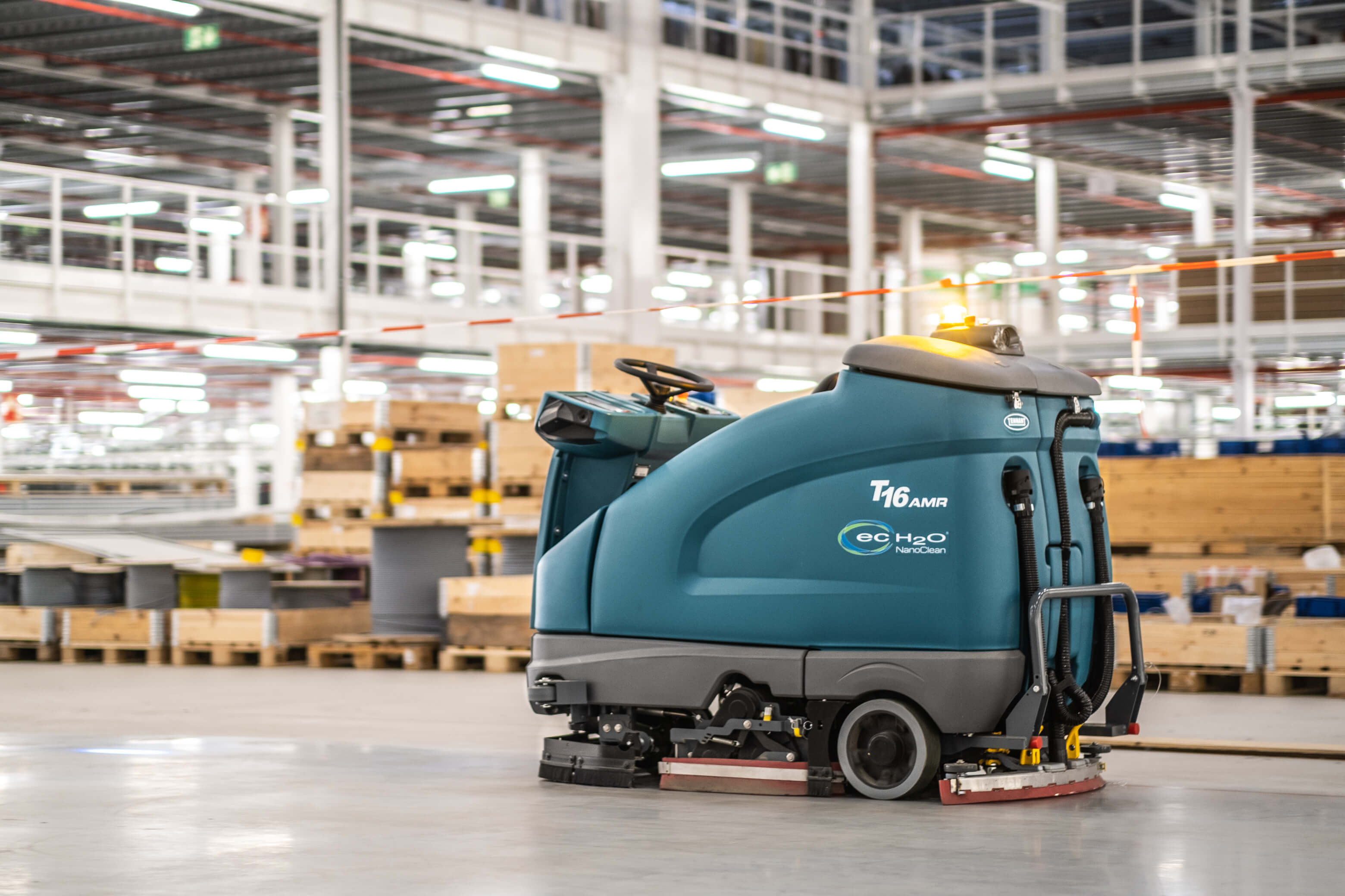 Autonome T16 AMR Tennant schrobzuigmachine
